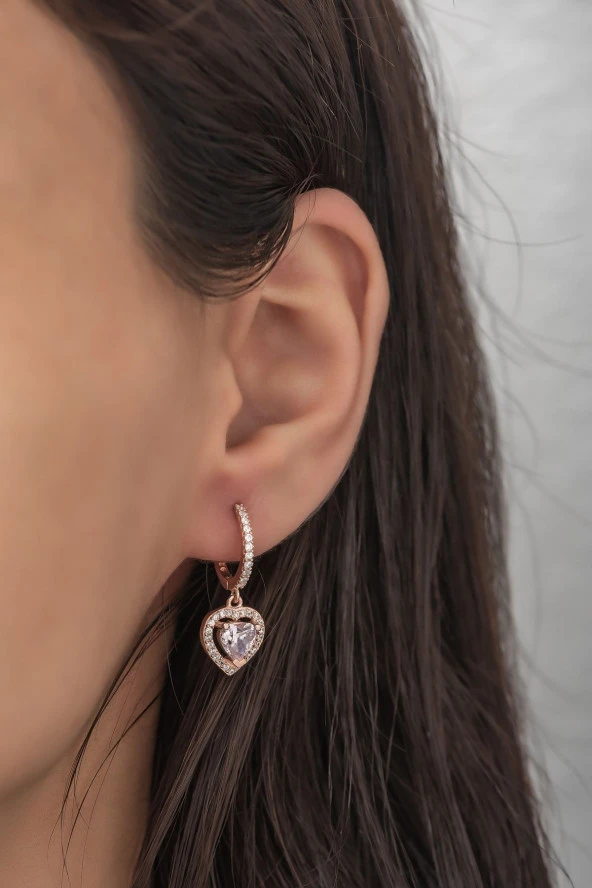 925 Ayar Gümüş Pembe Taşlı Kalp Model Küpe ürün görseli