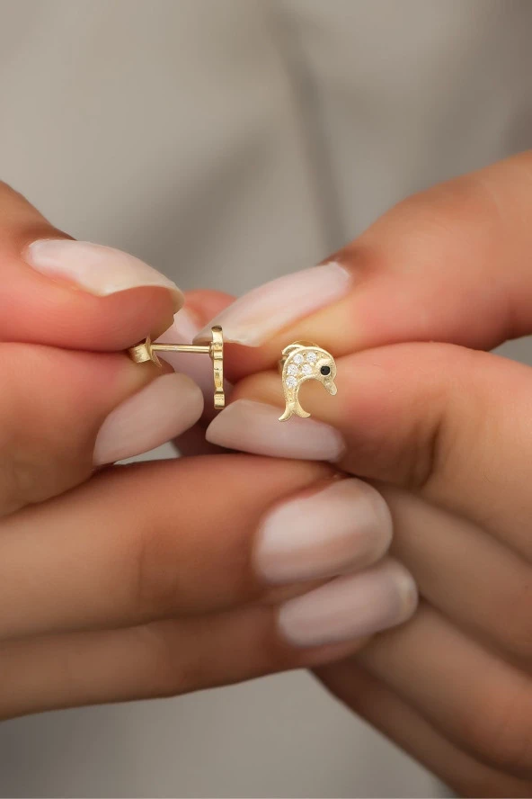 925 Ayar Gümüş Gold Minik Yunus Küpe ürün görseli