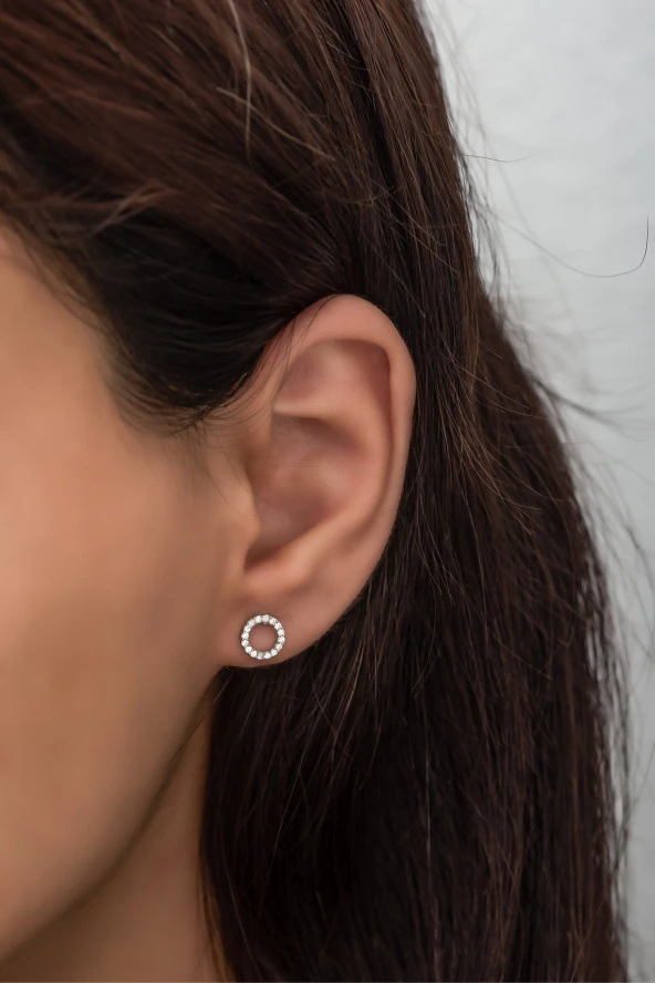 925 Ayar Gümüş Beyaz Minik Yuvarlak Tasarım Küpe - Resim 2