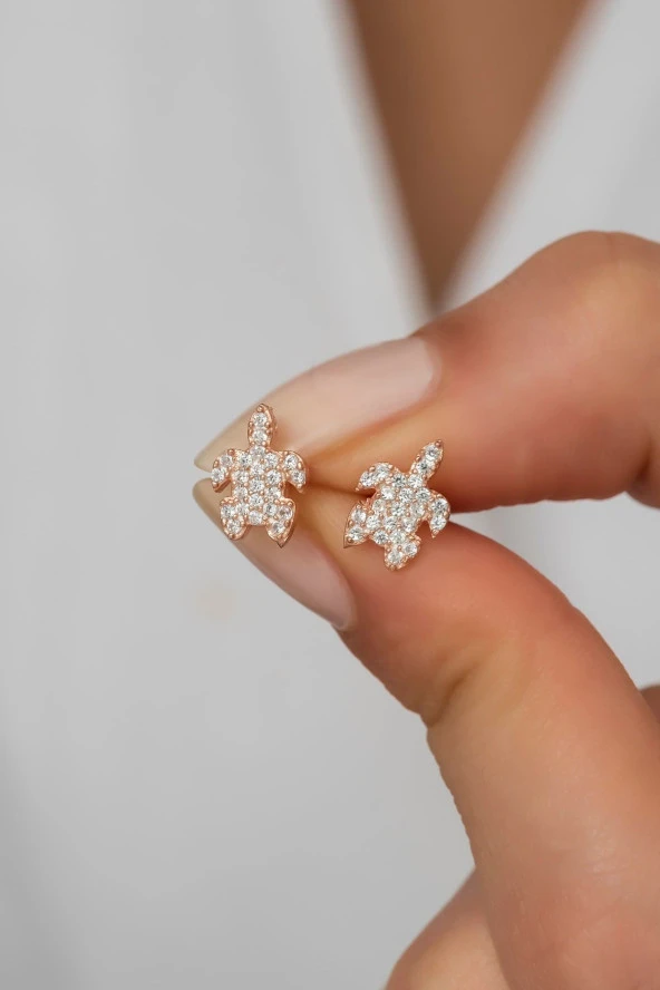 925 Ayar Gümüş Minik Kaplumbağa Küpe ürün görseli