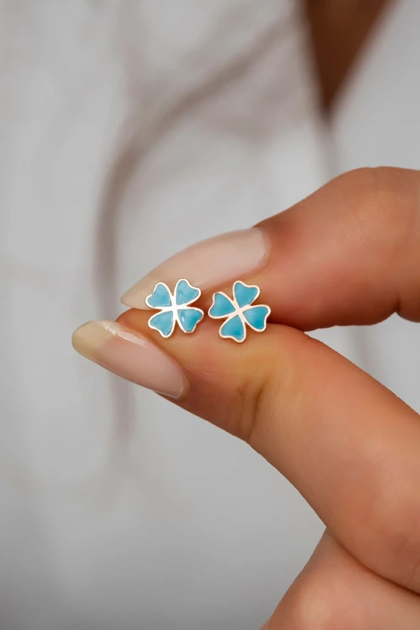 925 Ayar Gümüş Minik Mavi Mineli Yonca Küpe ürün görseli