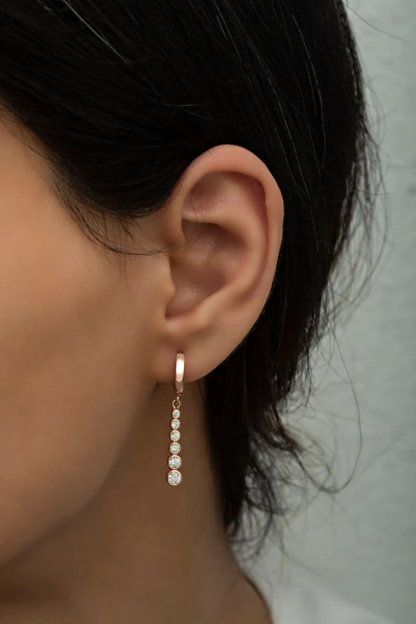 925 Ayar Gümüş 6 Sıralı Zirkon Taşlı  Küpe ürün görseli