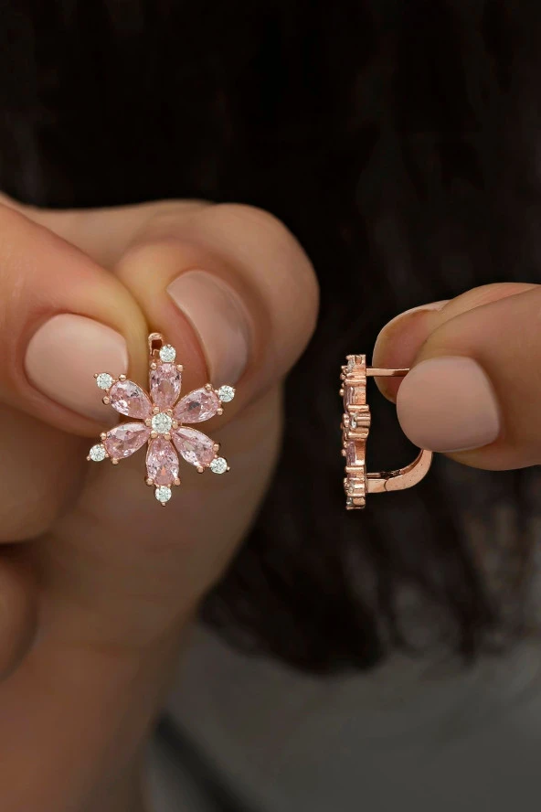 925 Ayar Gümüş Pembe Taşlı Çiçek Küpe ürün görseli