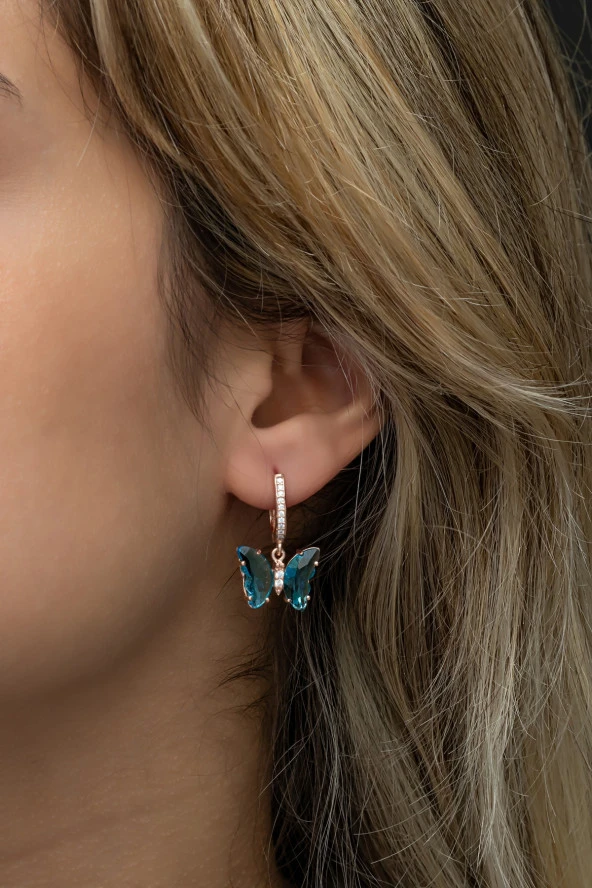 925 Ayar Gümüş Mavi Taşlı Sallantılı Kelebek Küpe ürün görseli