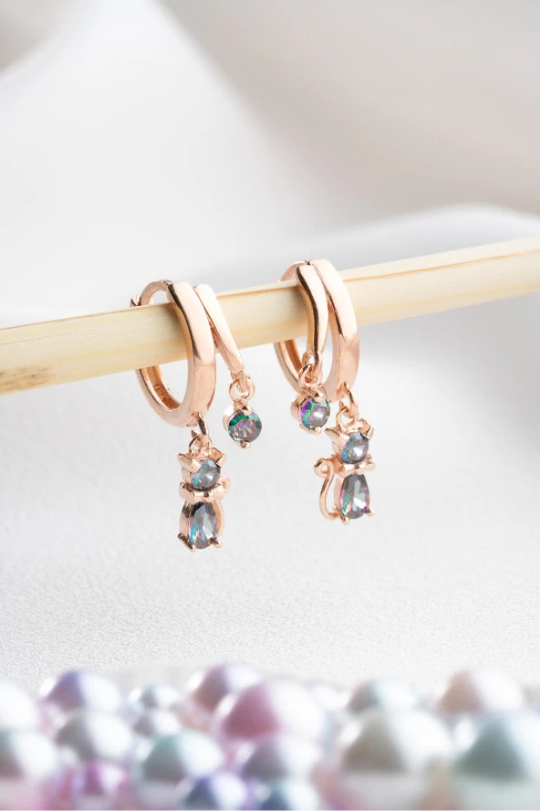 925 Ayar Gümüş Rose Mistik Topaz Taşlı 12 mm Kedi Küpe ürün görseli