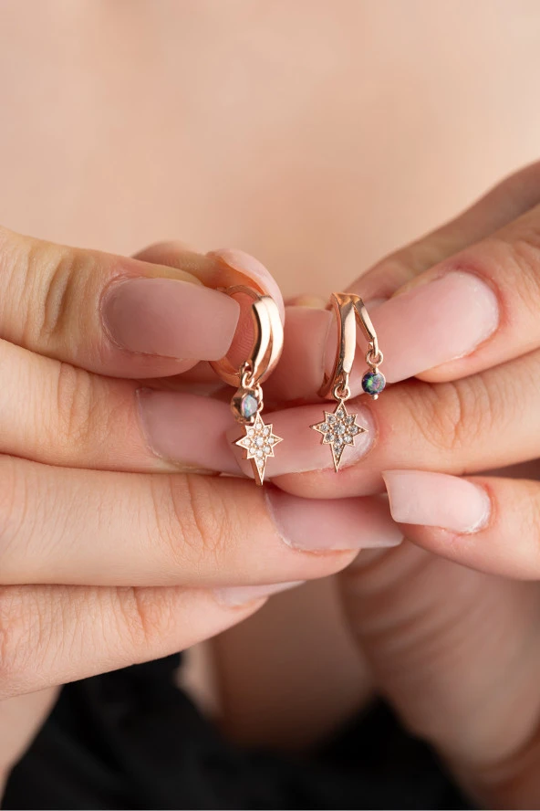925 Ayar Gümüş Rose Mistik Topaz Taşlı 12 mm Kutup Yıldızı Küpe ürün görseli