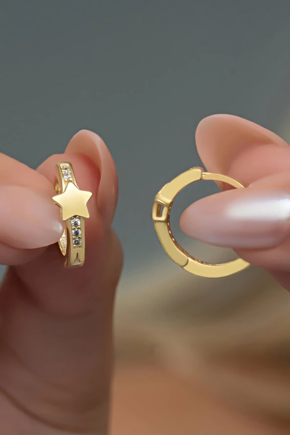 925 Ayar Gümüş Gold Kaplama Yıldız Detay 15 mm Halka Küpe ürün görseli