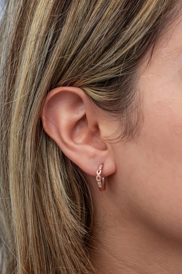 925 Ayar Gümüş Rose Kaplama Sonsuzluk Detay 15 mm Halka Küpe ürün görseli