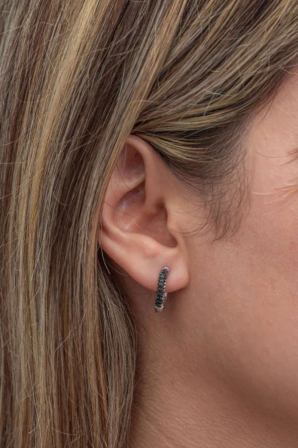 925 Ayar Gümüş Rodyum Kaplama Siyah Taşlı 15 mm Halka Küpe - Resim 2