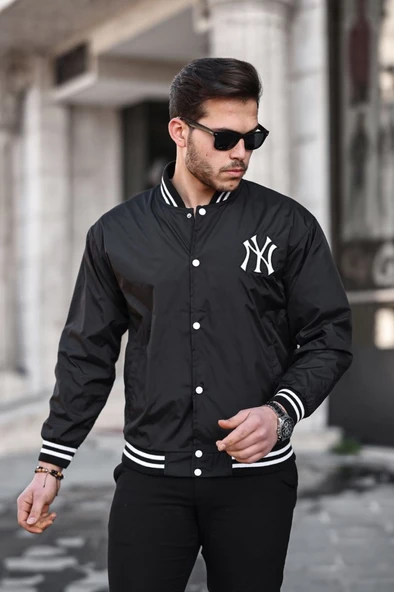 Göğsünde Amblem Detaylı Spor Model Kolej Mont Siyah Renk
