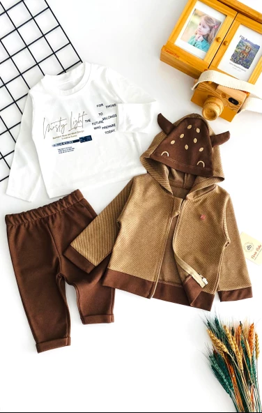 Neşeli Bebekler Kapüşonlu Hırkalı Armalı İki İp Kumaş Üçlü Takım Kahverengi - Resim 3