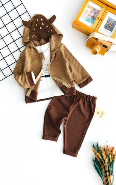 Neşeli Bebekler Kapüşonlu Hırkalı Armalı İki İp Kumaş Üçlü Takım Kahverengi ürün görseli 1