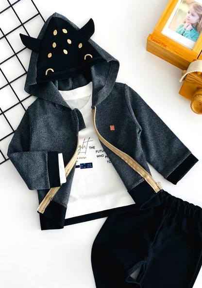 Neşeli Bebekler Kapüşonlu Hırkalı Armalı İki İp Kumaş Üçlü Takım Siyah - Resim 2