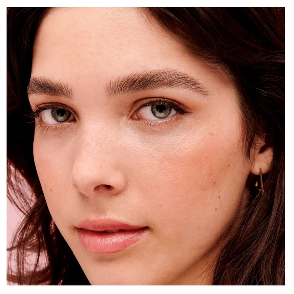 Benefit Cosmetics Mini Fluff Up Brow Wax - Esnek ve yumuşak kaş sabitleyici - 3