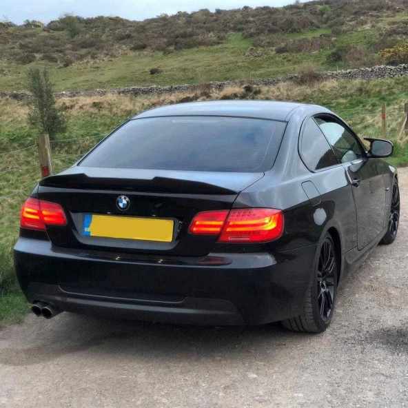 Bmw E92 coupe psm boyalı spoiler (Pianoblack) 2005-2012 arası - 2