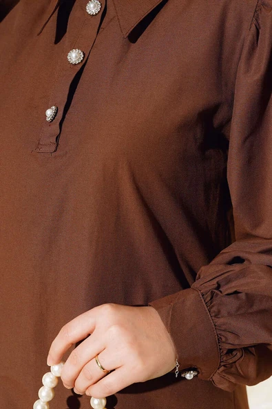 Sivri Yaka Yarım Düğmeli Tunik Kahve - 4