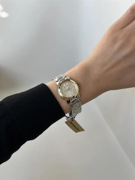 Burberry BU9217 Kadın Kol Saati - 4
