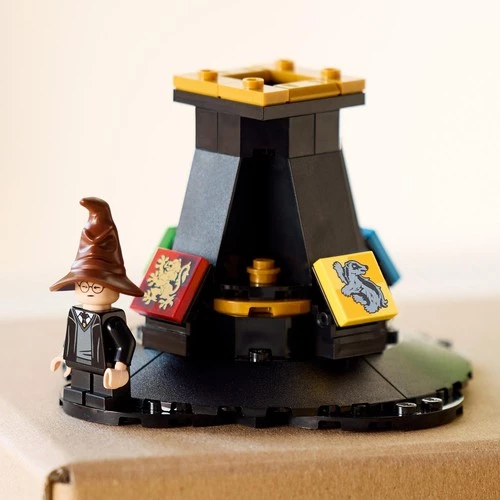 LEGO Harry Potter 76429 Konuşan Seçmen Şapka (561 Parça) - 5