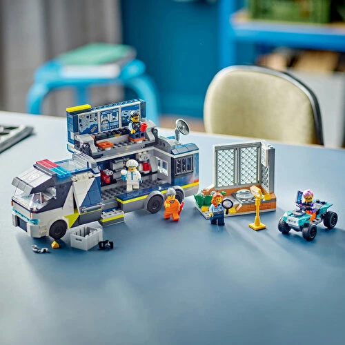 LEGO City 60418 Polis Mobil Suç Laboratuvarı Kamyonu (674 Parça) - 6