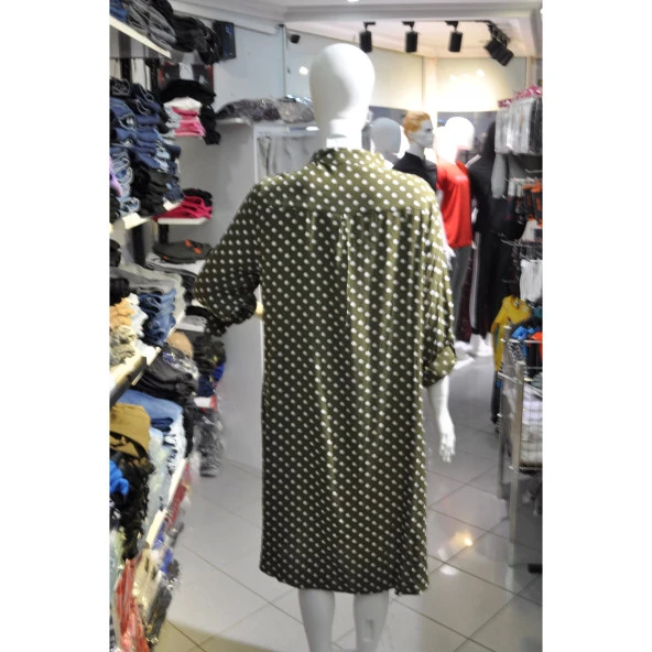 Yarım Düğme Büyük Beden Puantiyeli Elbise - 4