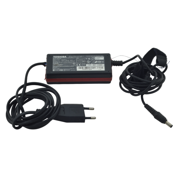 Toshiba PA3467U-1ACA AC/DC 100-240V Notebook Adaptör 2.EL