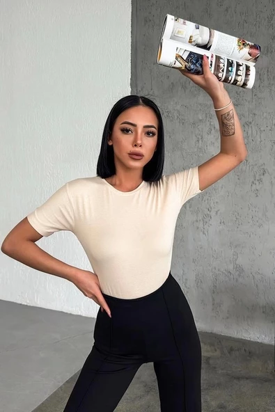 Rahat Ve Şık Kısa Kollu Bisiklet Yaka Likralı Viskon Penye Body Bej - 2