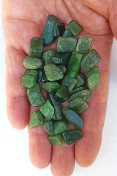 50 Gram Kanada Yeşimi Minik Parçalar 302