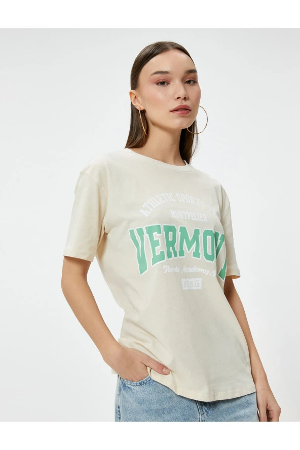 Kolej Tişört Rahat Kalıp Kısa Kollu Bisiklet Yaka Pamuklu ürün görseli