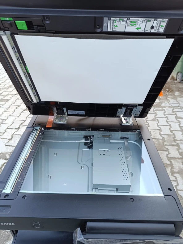 Toshiba e-Studio 6516AC Çok Fonksiyonlu Renkli Fotokopi Makinası (Sıfırlanmış) - 8