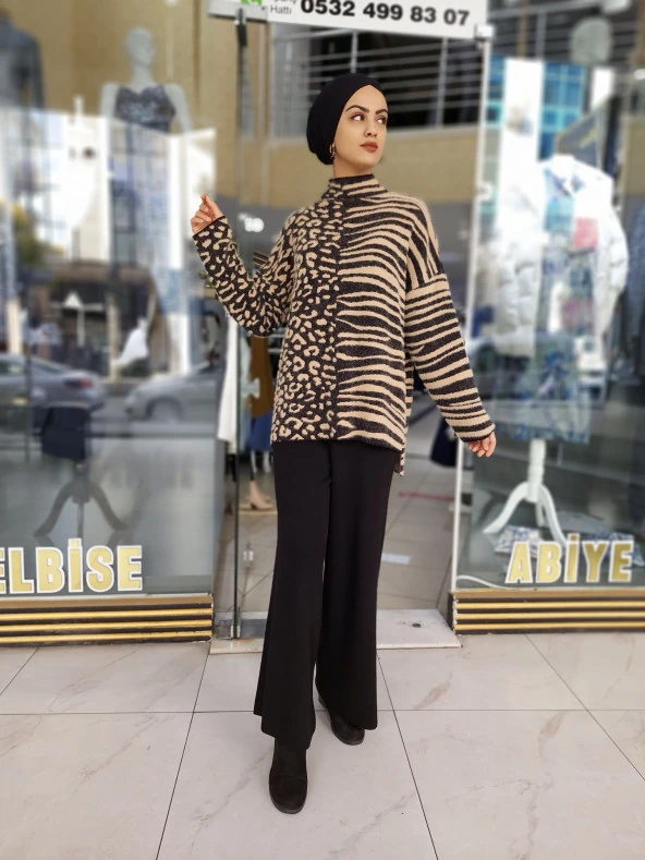 4017 Leopar Desenli Balıkçı Yaka Triko Takım - 3
