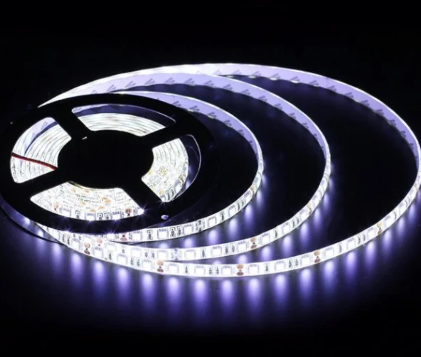 25 METRE CATA CT 4475 220V 10 Cipli Yapışkanlı Beyaz Şerit Led ürün görseli