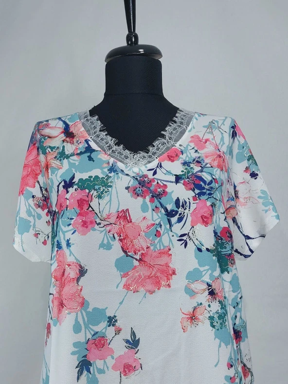 035 Çiçek Desenli Bluz