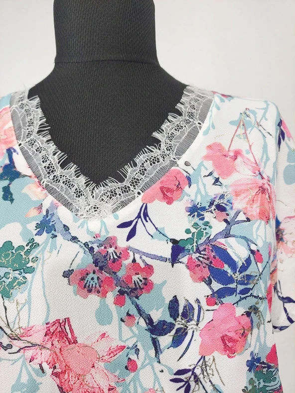035 Çiçek Desenli Bluz - 3