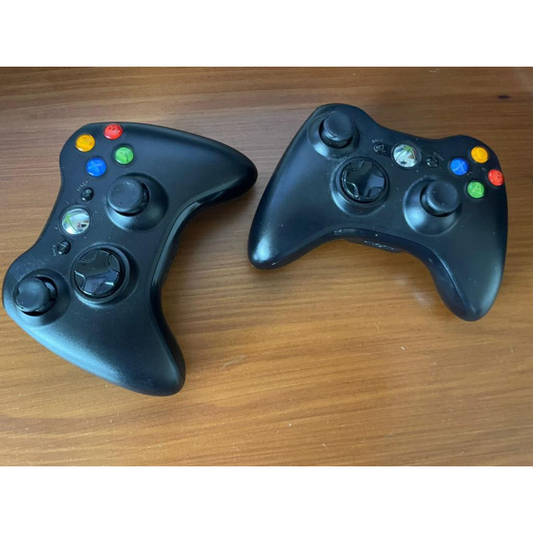 XBOX 360S SİYAH KONSOL VE YANINDA 2 ADET KOL HDMI KABLO JTAG LI İÇİNDE OYUN YÜKLÜ - 2