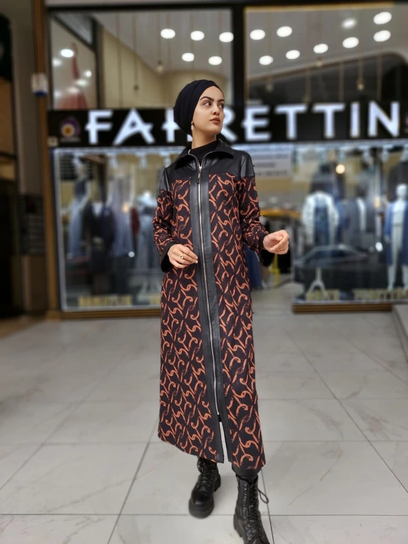 39437 Tarçın Desenli Deri Detaylı Kap