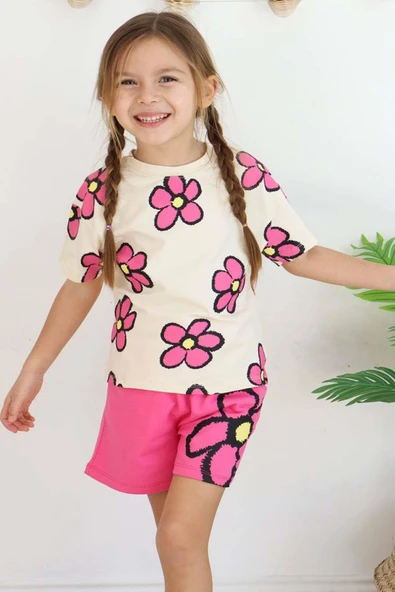 Kız Çocuk Çiçek Baskılı Pembe Şortlu Takım ürün görseli