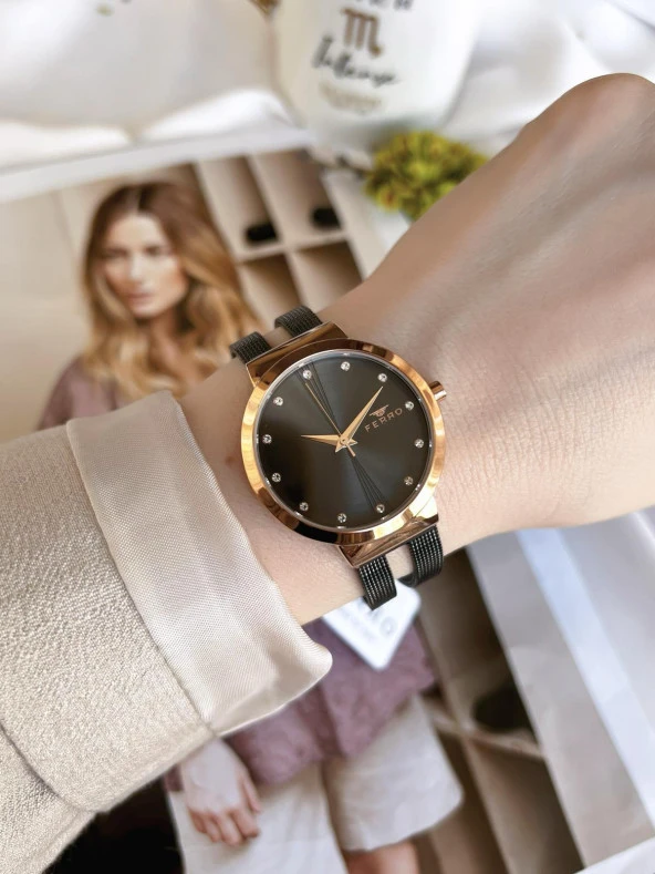 FERRO Siyah Hasır Kordonlu Renk Atmaz 30 Metre Suya Dayanıklı Özel Tasarım Kadın KolSaati 2996-R ürün görseli