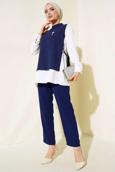 Yanları Aksesuarlı Çizgili Takım Lacivert ürün görseli 1