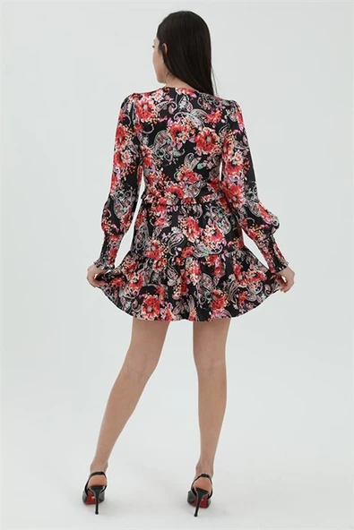 Çiçek Desenli Saten Elbise - Siyah - Resim 4