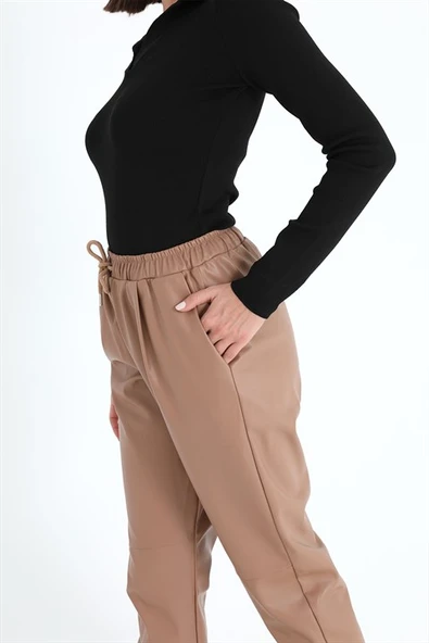 Paçası ve Beli Lastikli Pileli Deri Pantolon - Camel - Resim 6