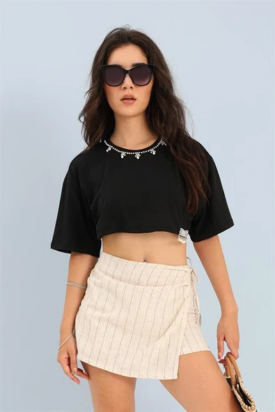 Crop Bisiklet Yaka İnci Detaylı - Siyah ürün görseli 1