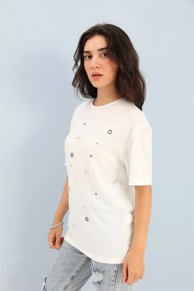 T-shirt Bisiklet Yaka Halka ve Taş Detaylı - Ekru - Resim 2