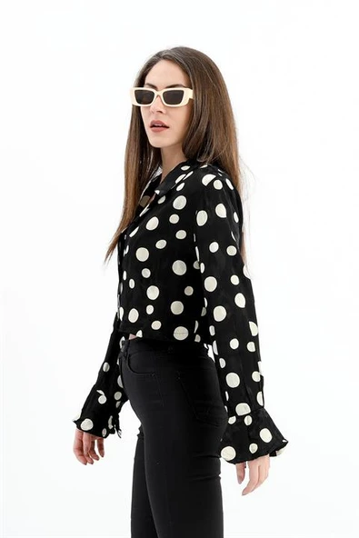 Omuzları Vatkalı Kolları Volanlı Puantiyeli Saten Gömlek - Siyah-Ekru - Resim 3