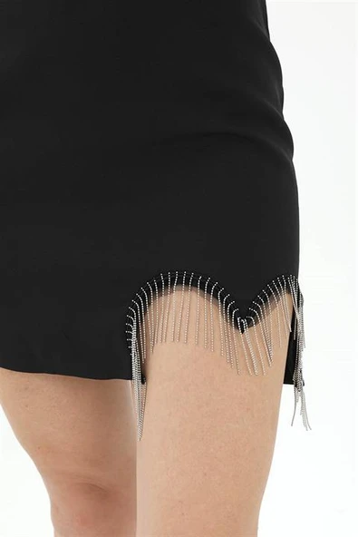 Mini Etek Zincir Detaylı Atlas Kumaş - Siyah - Resim 4