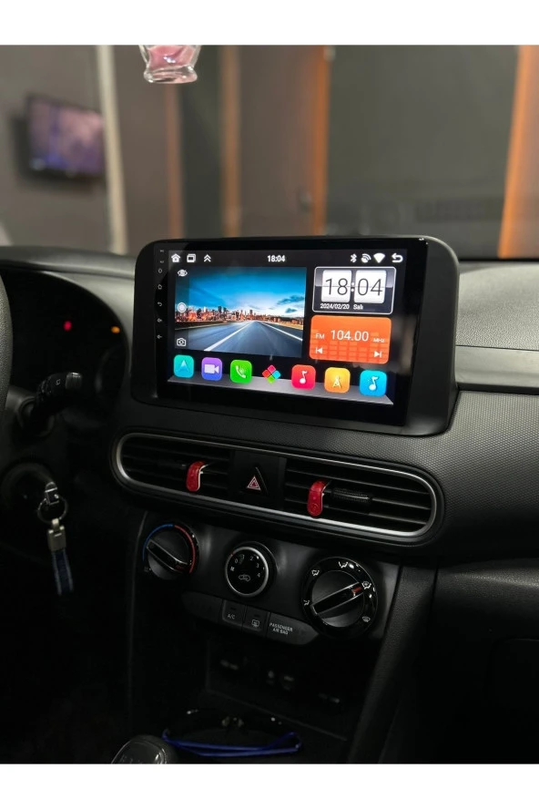 Hyundai Kona Çerçeveli Android 12 Multimedya Carplay 4GB RAM+64GB HDD Navigasyon Ekran