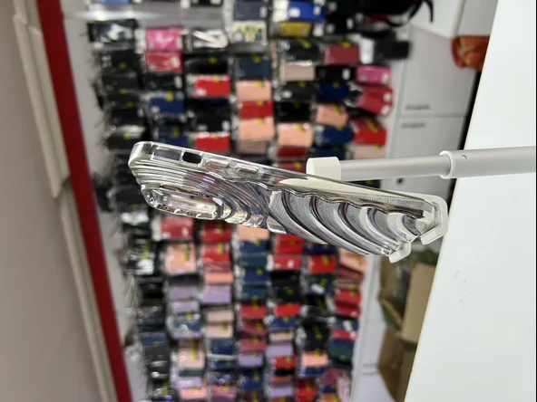 İphone 14 Ripples Parlak Darbelere Dayanıklı Silikon Kılıf - Resim 4