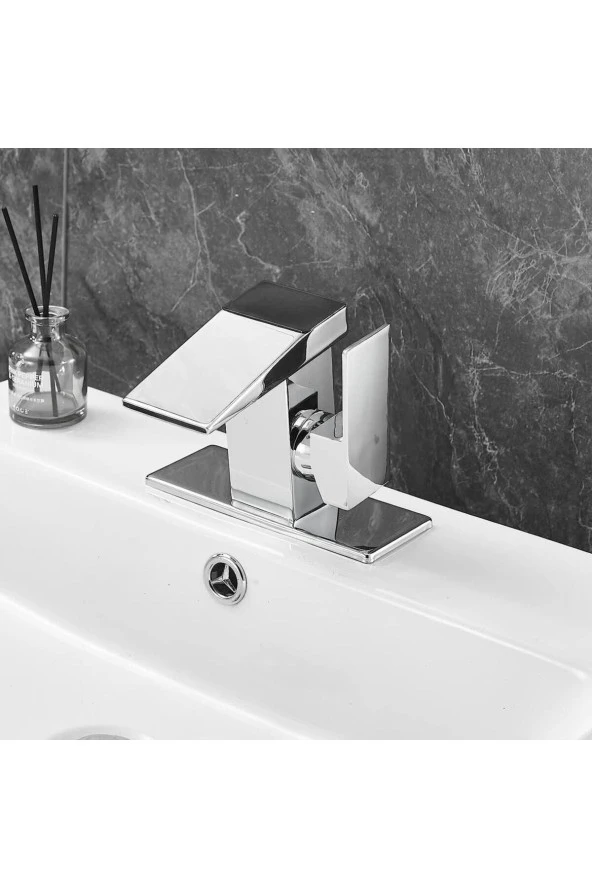 Rena Design Dijital Sıcaklık Göstergeli Krom Lavabo Bataryası Musluğu Çiftgirişli Krom Armatür Sayaç Ekran Yeni - 4