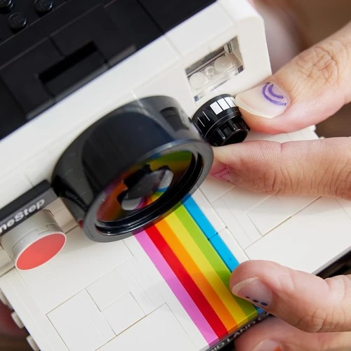 LEGO Ideas 21345 Polaroid OneStep SX-70 Kamera (516 Parça) - 8