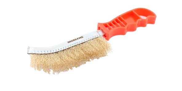 İzeltaş Kıvrık Uçlu Fırça Plastik Saplı 270 mm