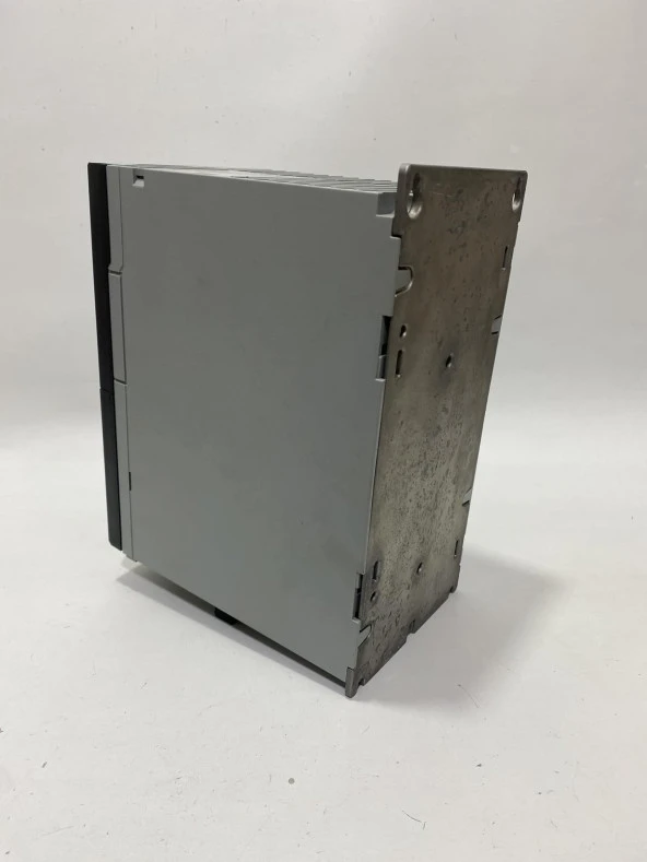 Danfoss FC 102 VLT HVAC 5.5 kW Sürücü 131B4216 2.El - Resim 4